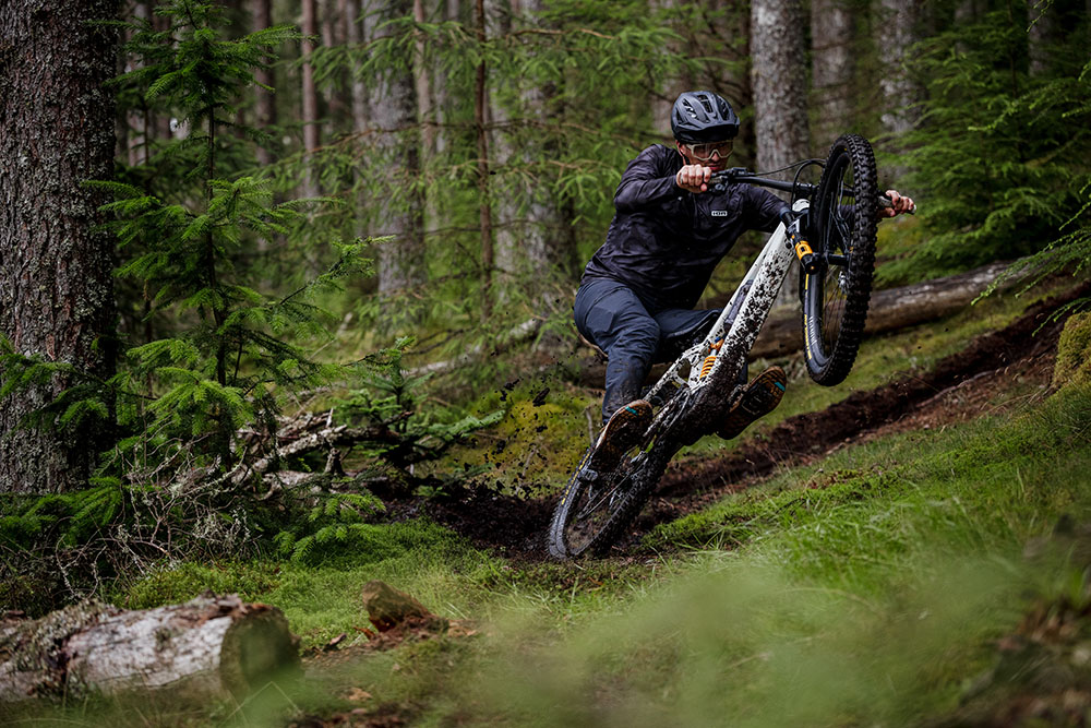 Pirelli Scorpion™ RedClaw v terénu