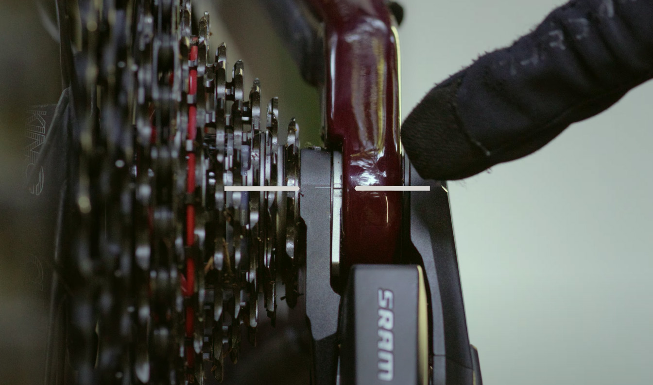 Reset zadní přehazovačky SRAM Eagle Transmission po nárazu v terénu