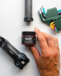 milKit vazelína Carbon Paste 50 ml